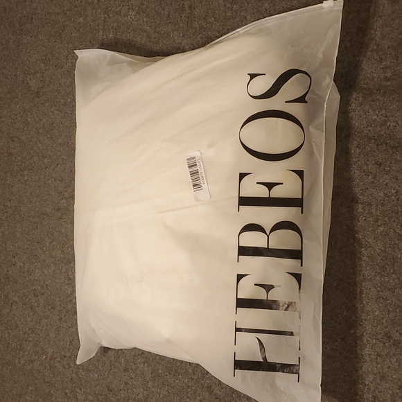 Trumpet Mermaid Wedding Dress - Picture 7 of 8